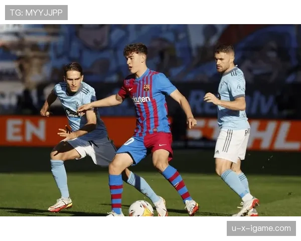 瓦伦西亚战术革新揭秘:球队强势崛起背后的制胜之道 瓦伦西亚战术革新揭秘:球队强势崛起背后的制胜之道