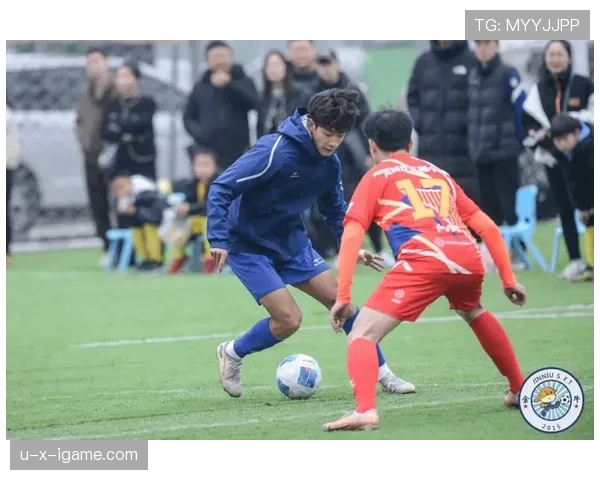 中超赛场群星闪耀:英豪竞逐展激情,精彩表现诠释足球魅力 中超赛场群星闪耀:英豪竞逐展激情,精彩表现诠释足球魅力